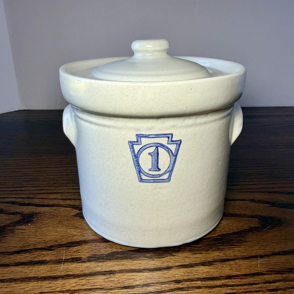 Vintage Pfaltzgraff Yorktowne Stoneware Crock with Lid Blue Keystone #1 USA
